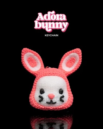 Chaveiro personalizado temático em formato de coelho